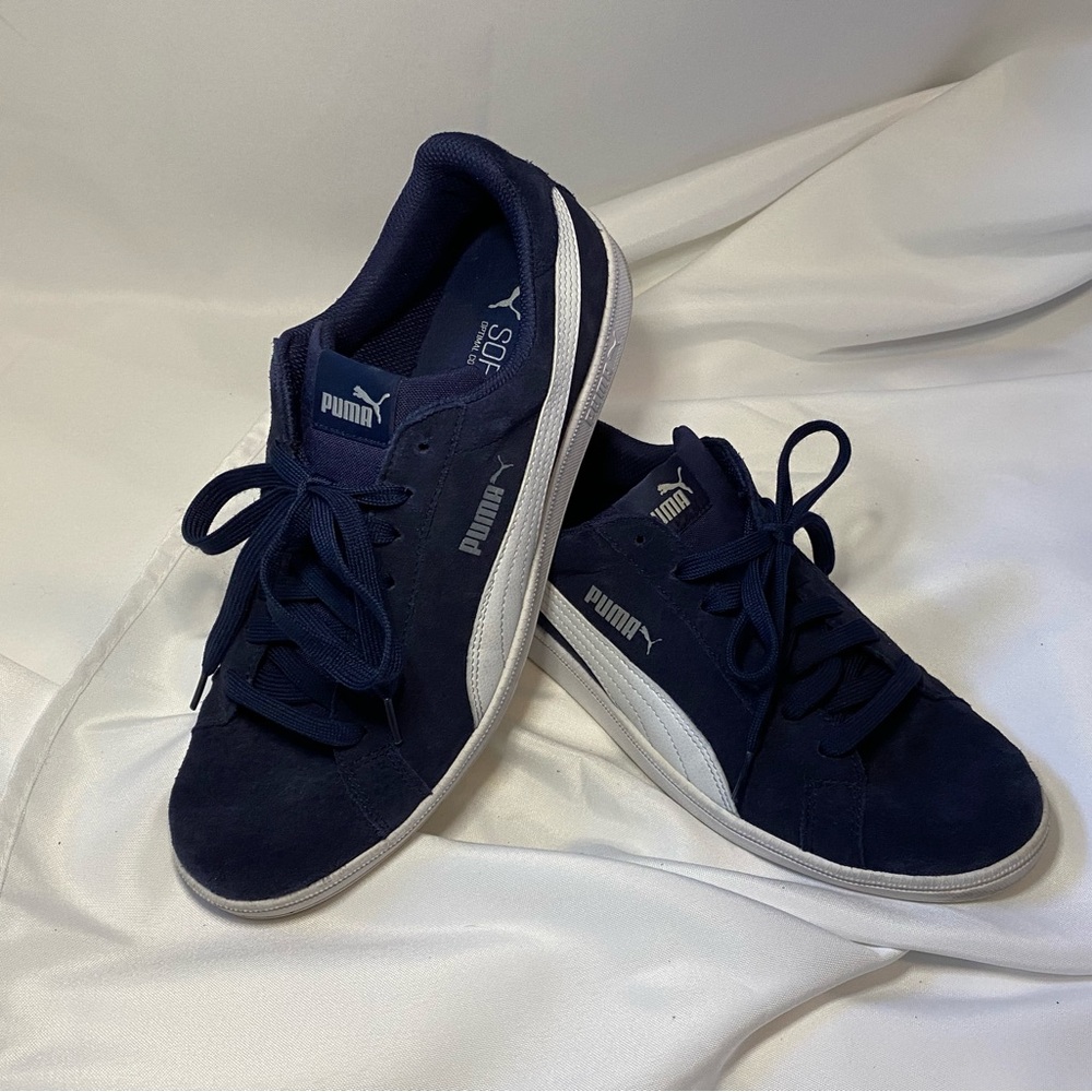 PUMA Smash v2 Sneaker (size 12)